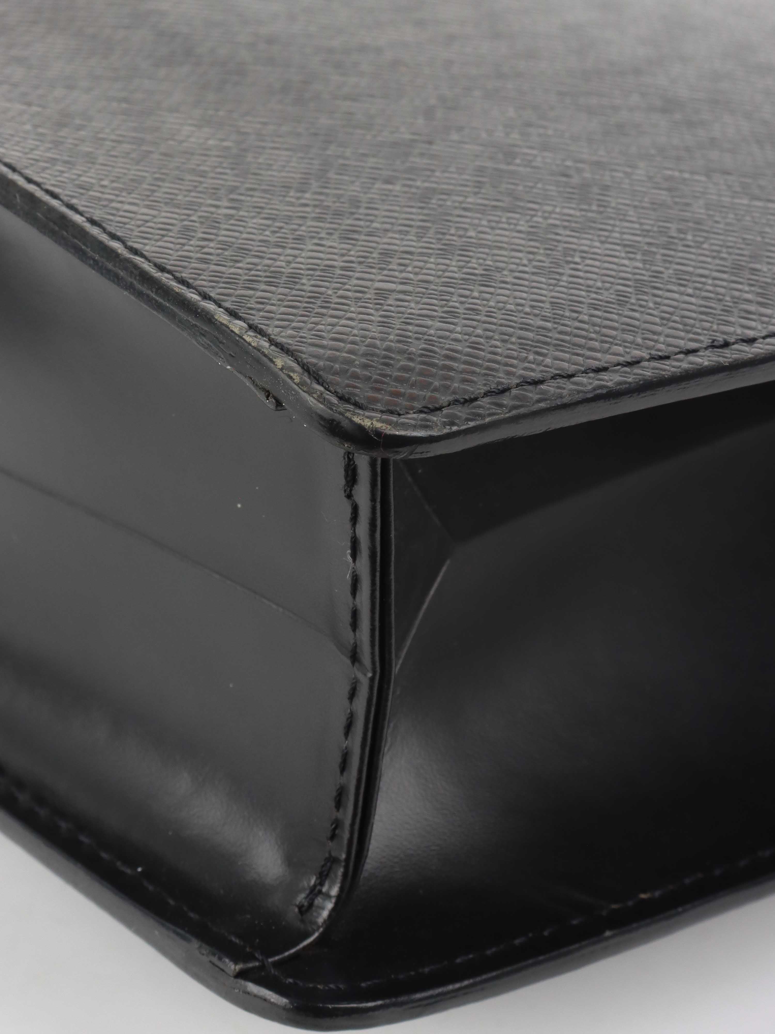 Louis Vuitton Black Vintage Monceau Messenger Bag.
