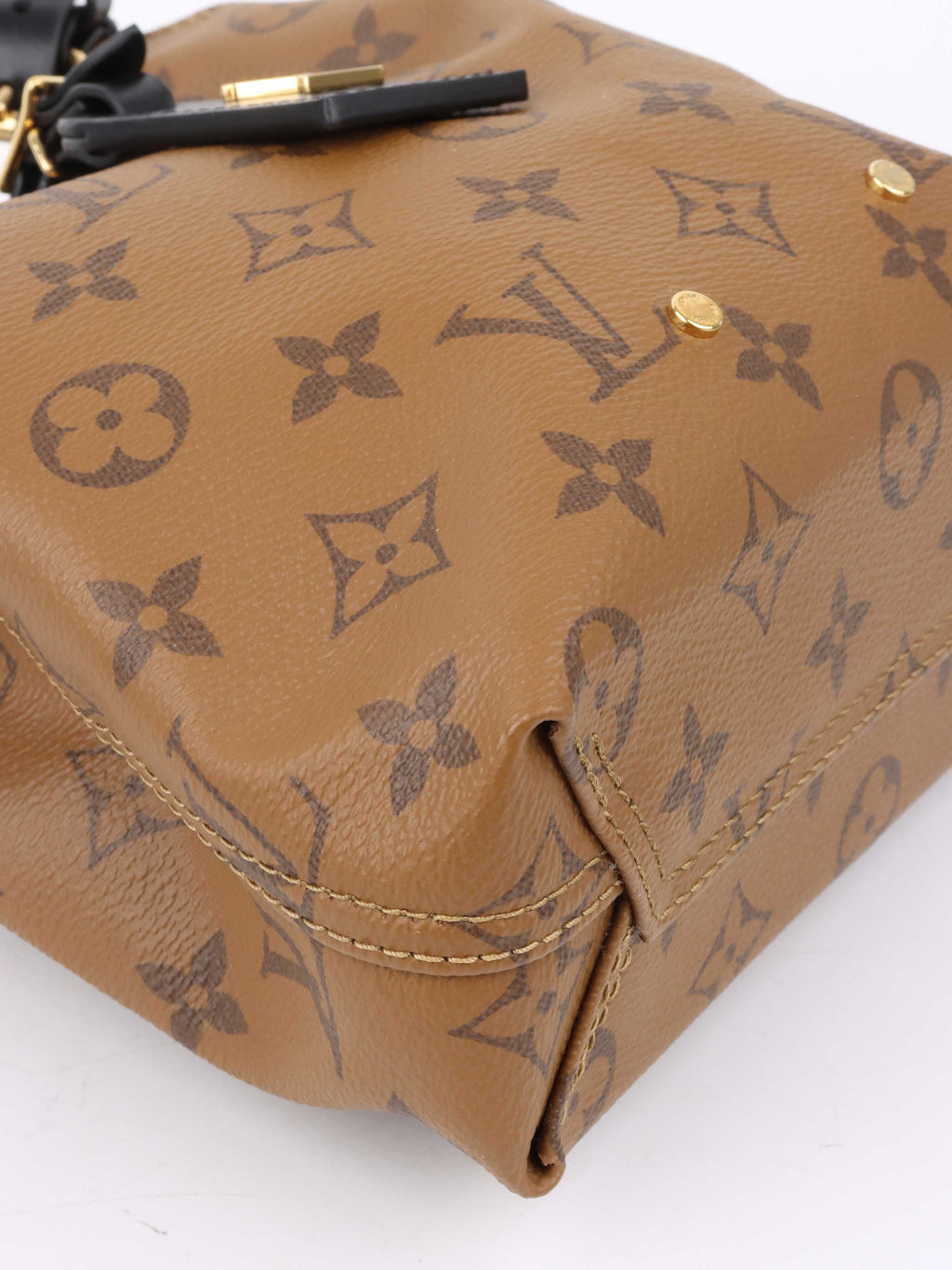 Louis Vuitton Atlantis BB Bag.