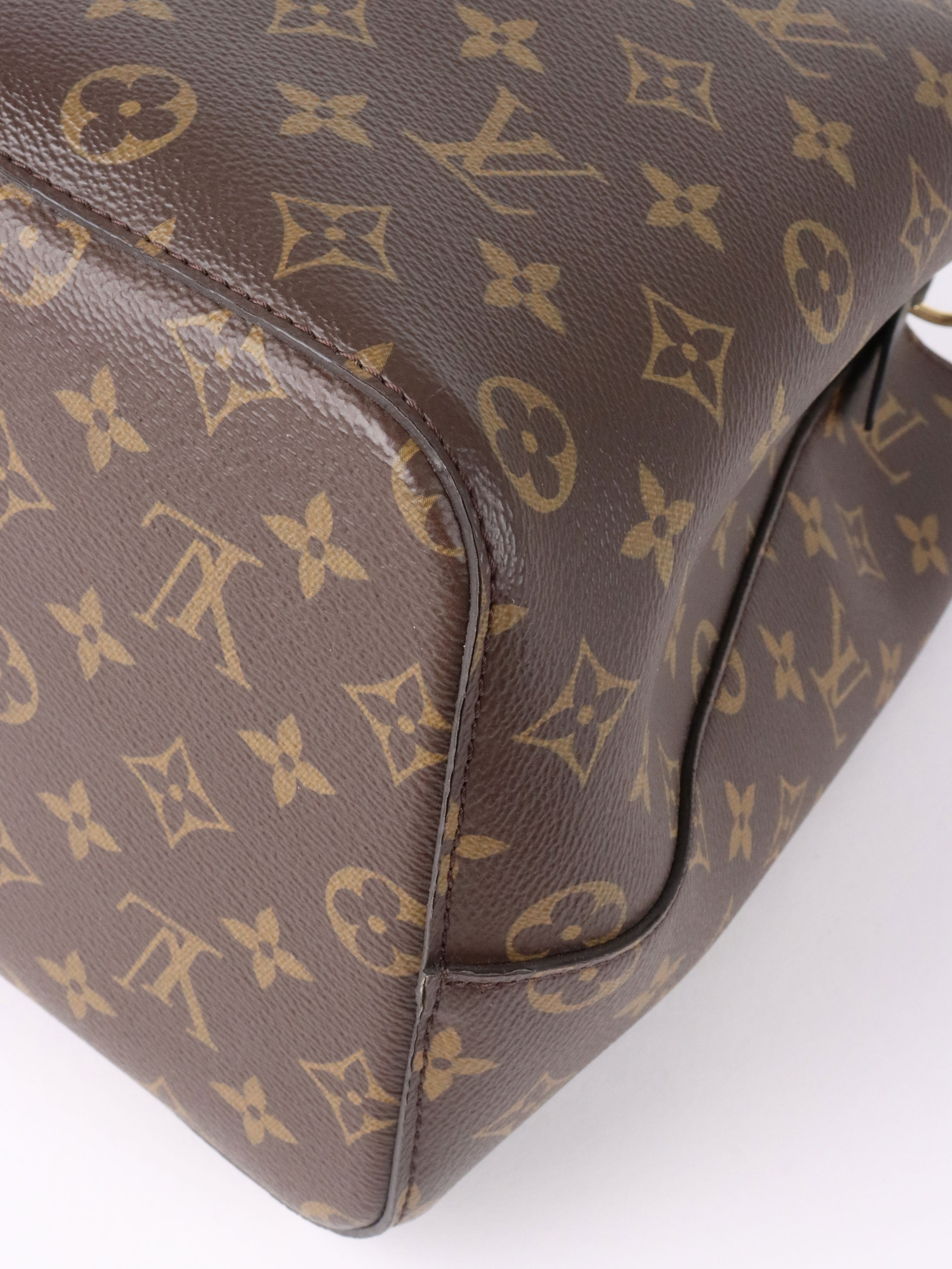 Louis Vuitton Black Monogram NéoNoé Bag.