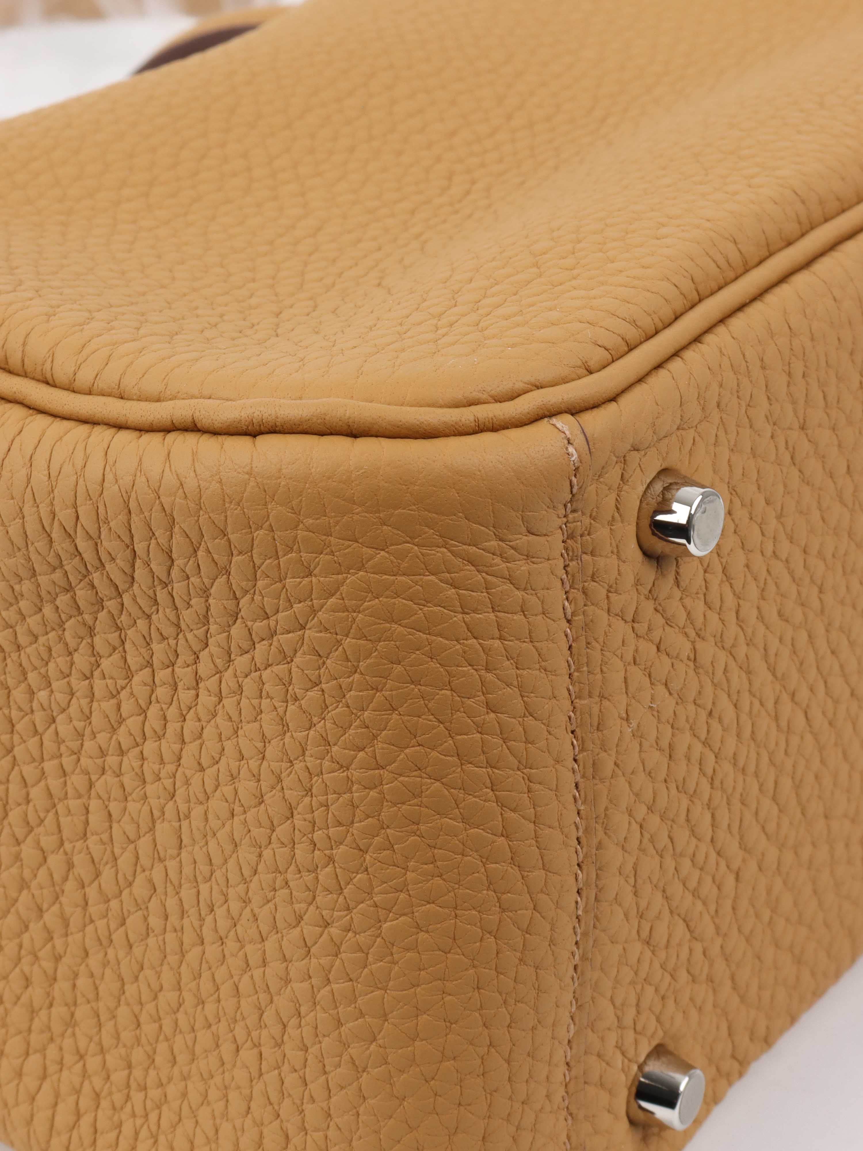 Hermes Mini Lindy Biscuit PHW.