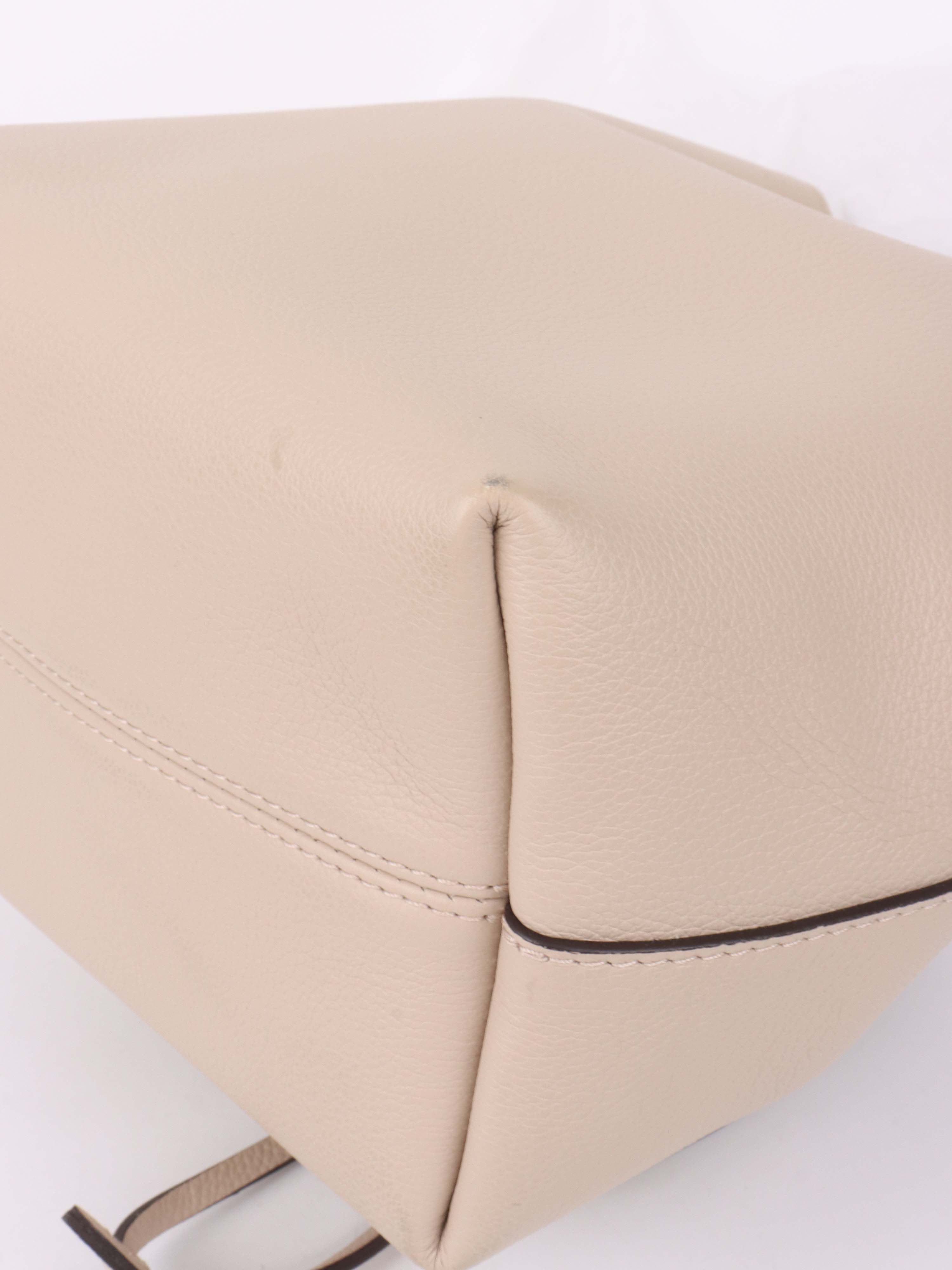 Louis Vuitton Beige Lockme Bucket Bag.