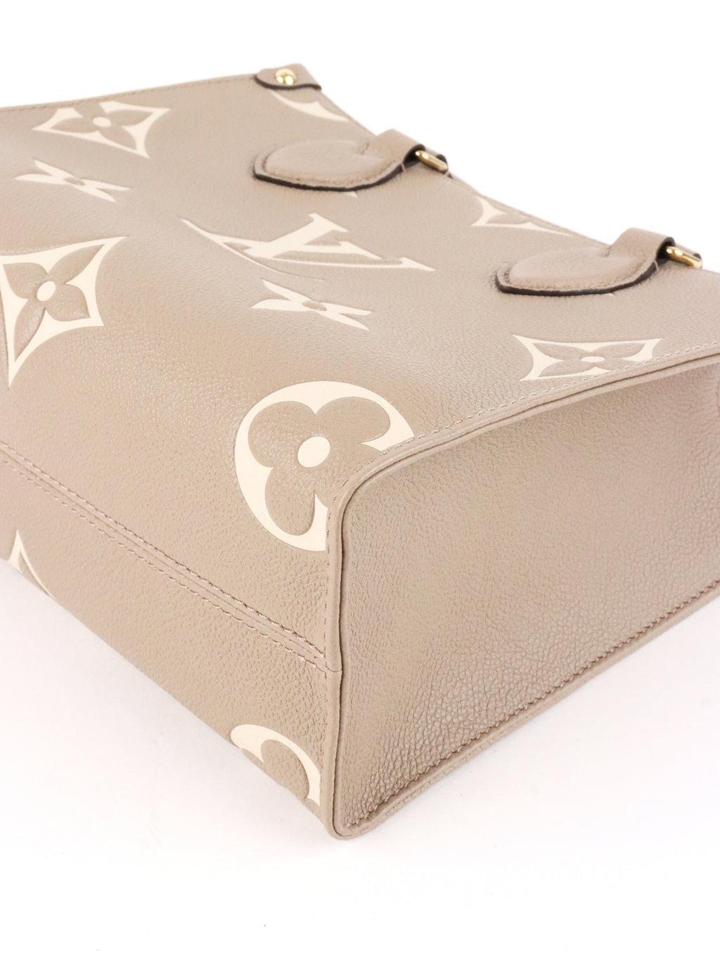 Louis Vuitton Tourterelle / Crème OnTheGo PM Bag
