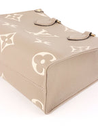 Louis Vuitton Tourterelle / Crème OnTheGo PM Bag