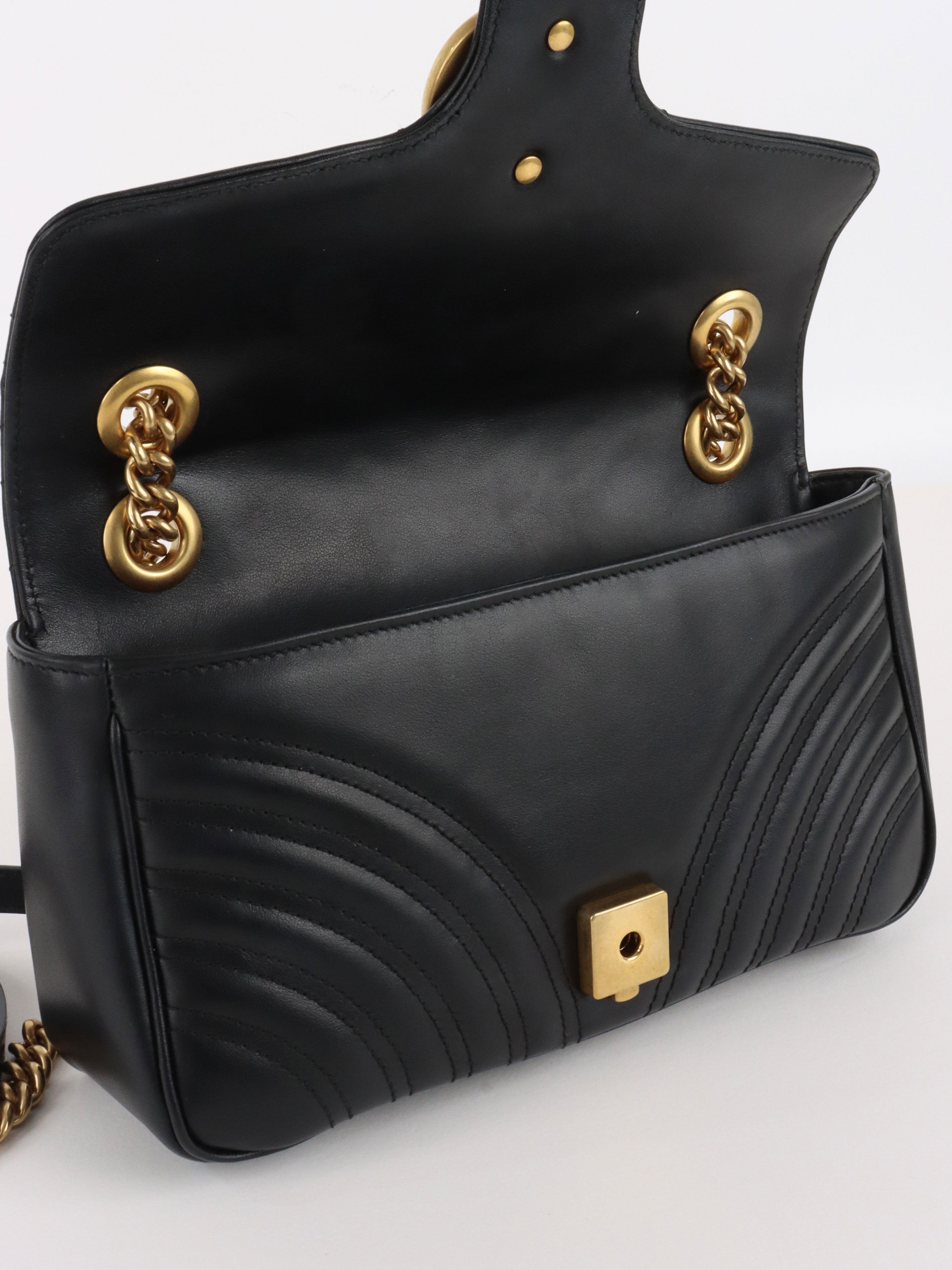 Gucci Black Medium Marmont Shoulder bag