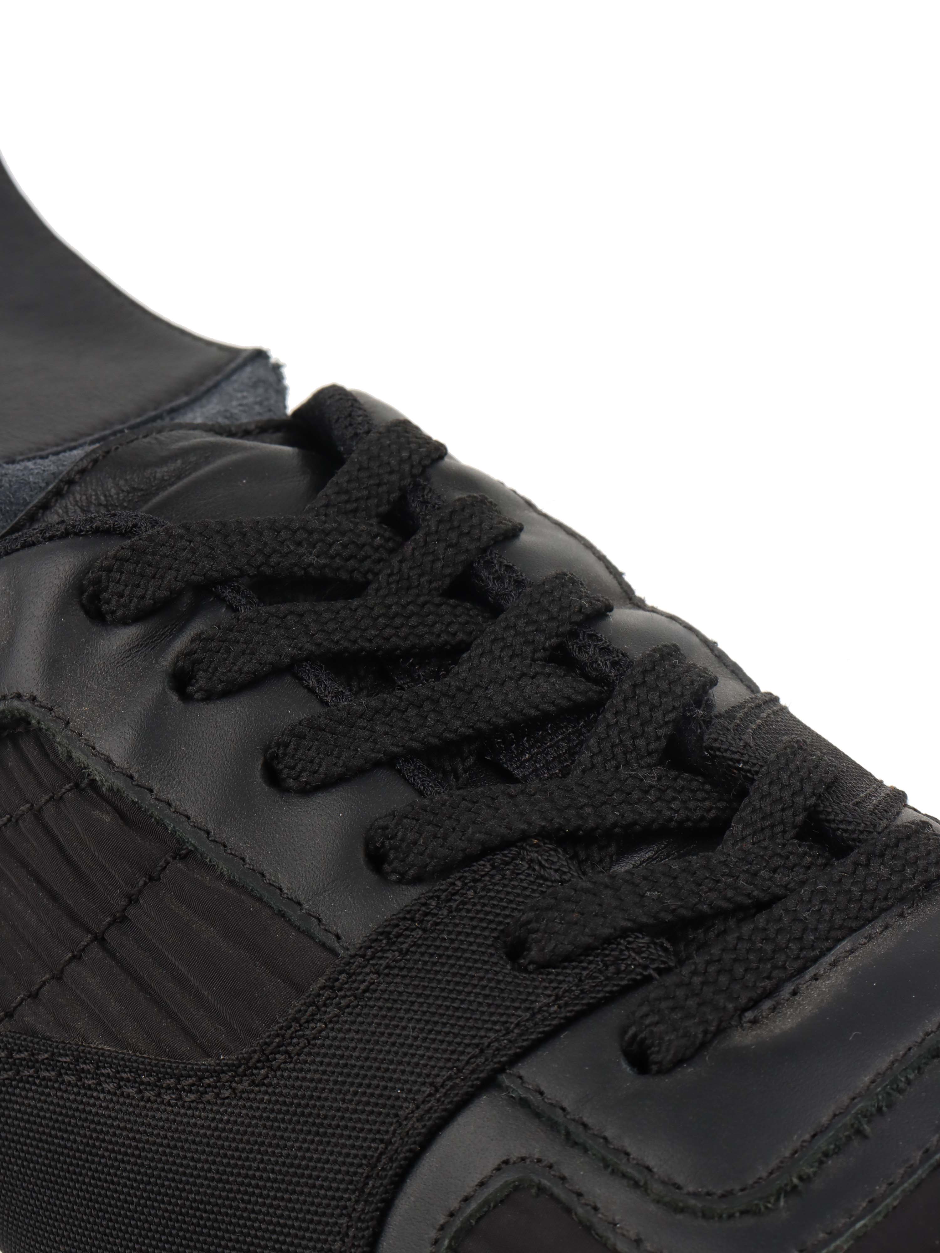 Givenchy Black Kilty Active Runner Show Sneaker