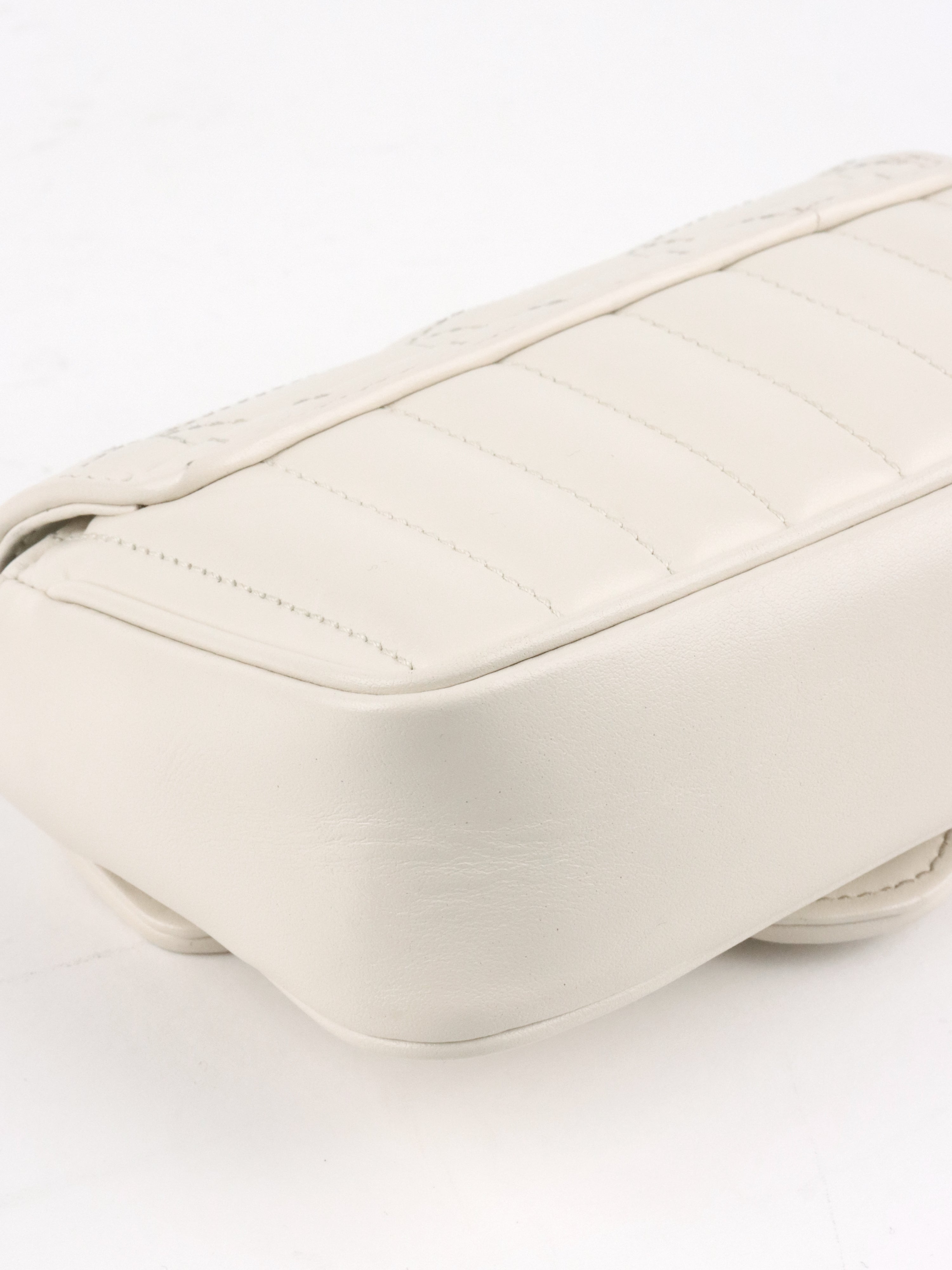 Gucci Super Mini White Chain Bag