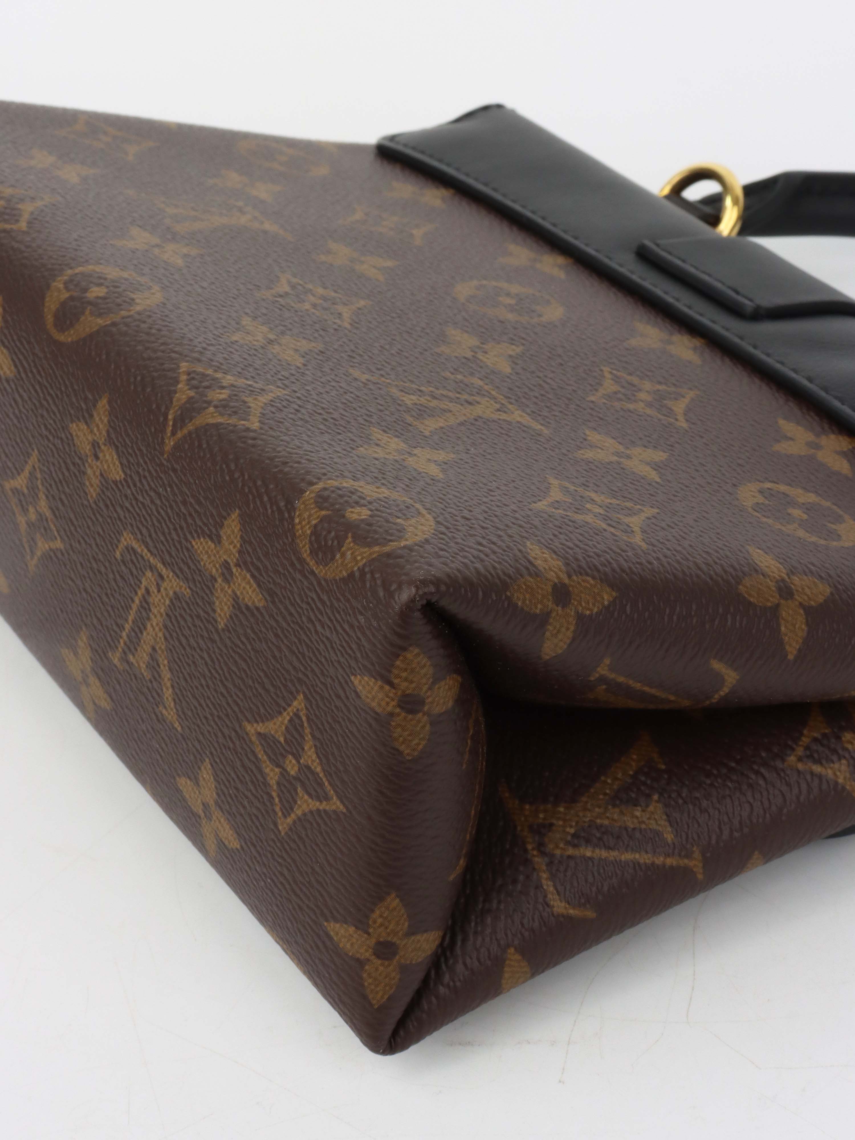 Louis Vuitton Black & Monogram Locky BB