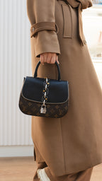 Louis Vuitton Monogram Chain It Bag