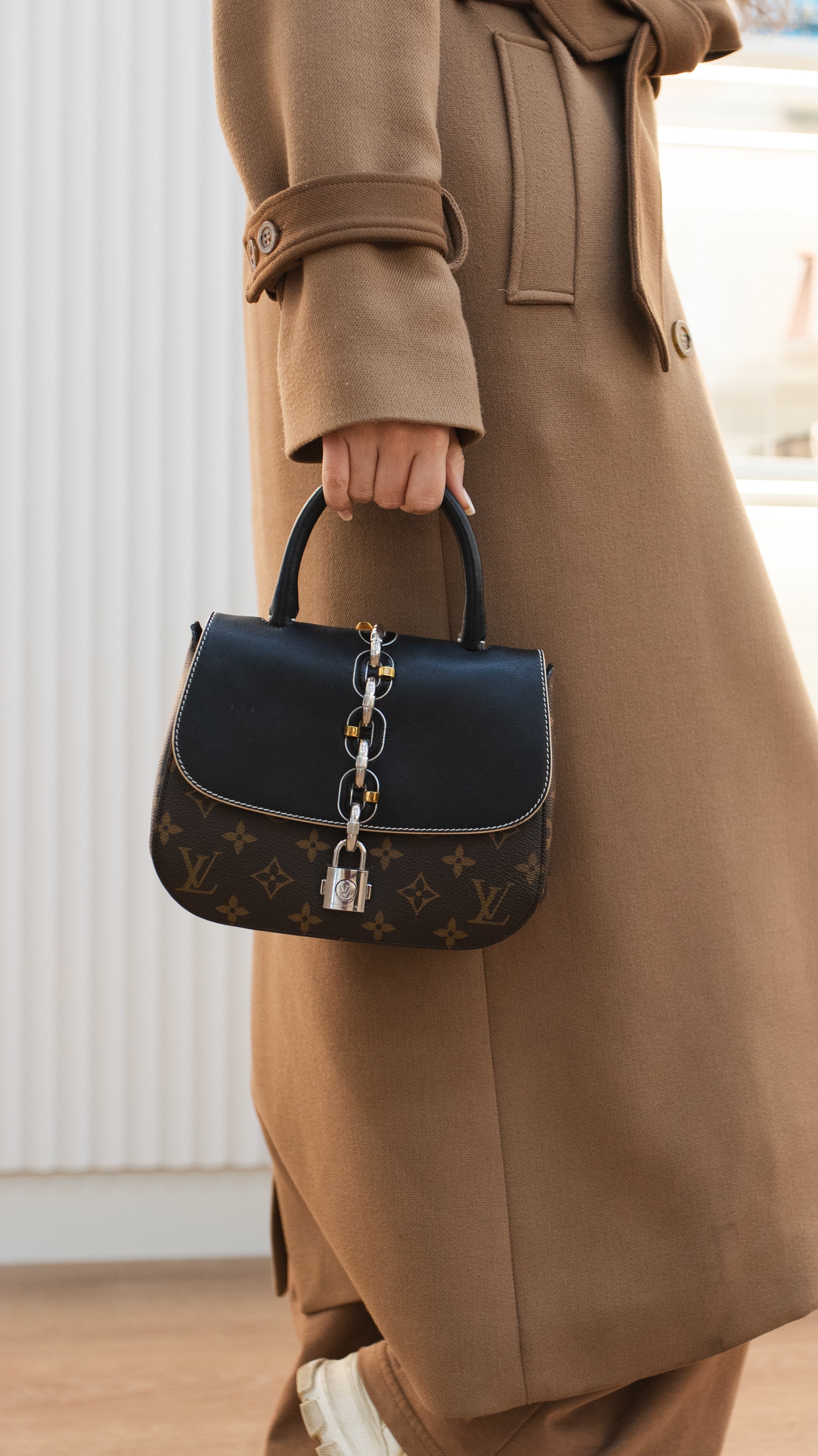 Louis Vuitton Monogram Chain It Bag