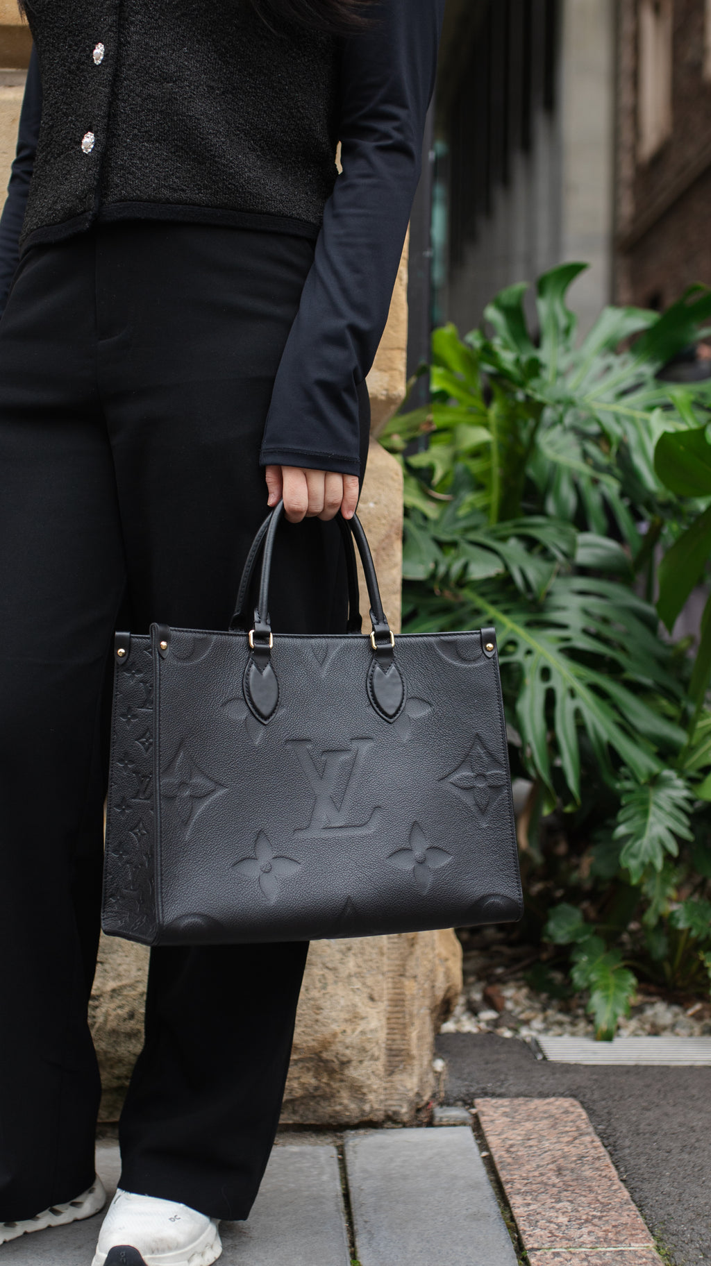 Louis Vuitton Black Empreinte OnTheGo MM