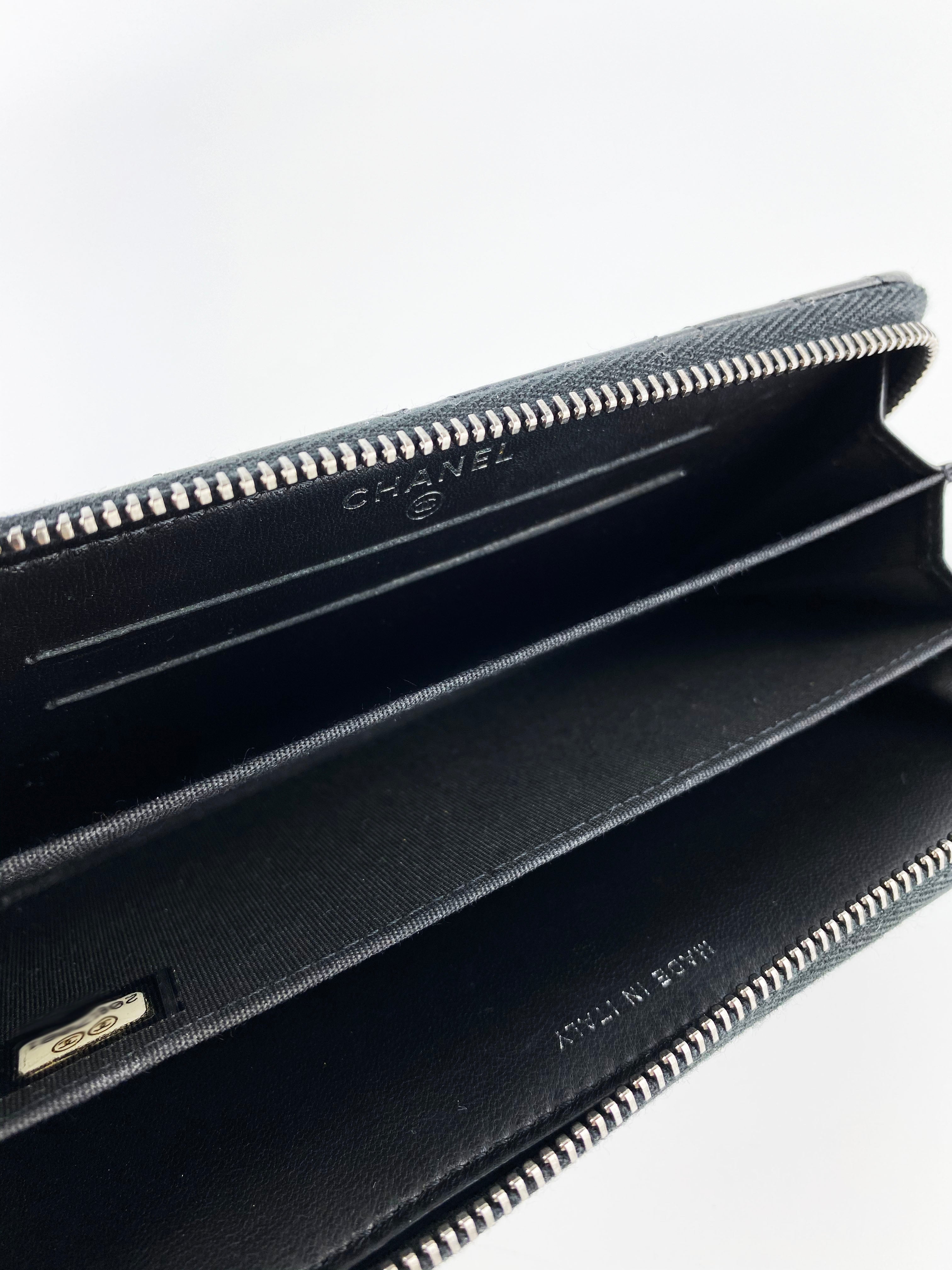 Chanel Black Zipped Lambskin Wallet