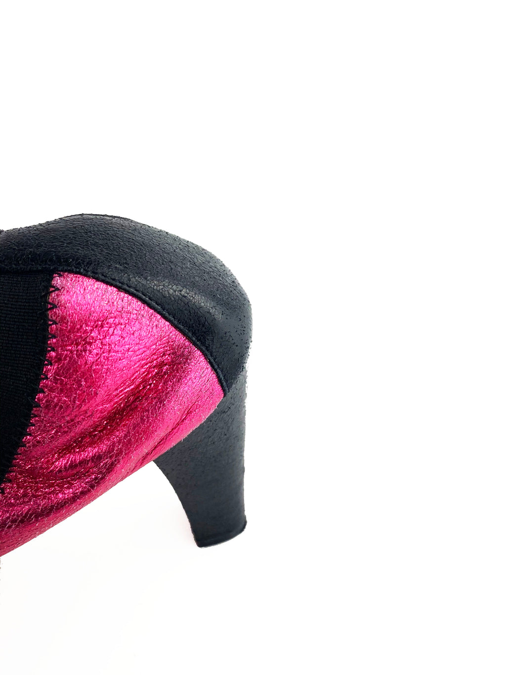 Chanel Black & Pink CC Logo Pumps 38.5