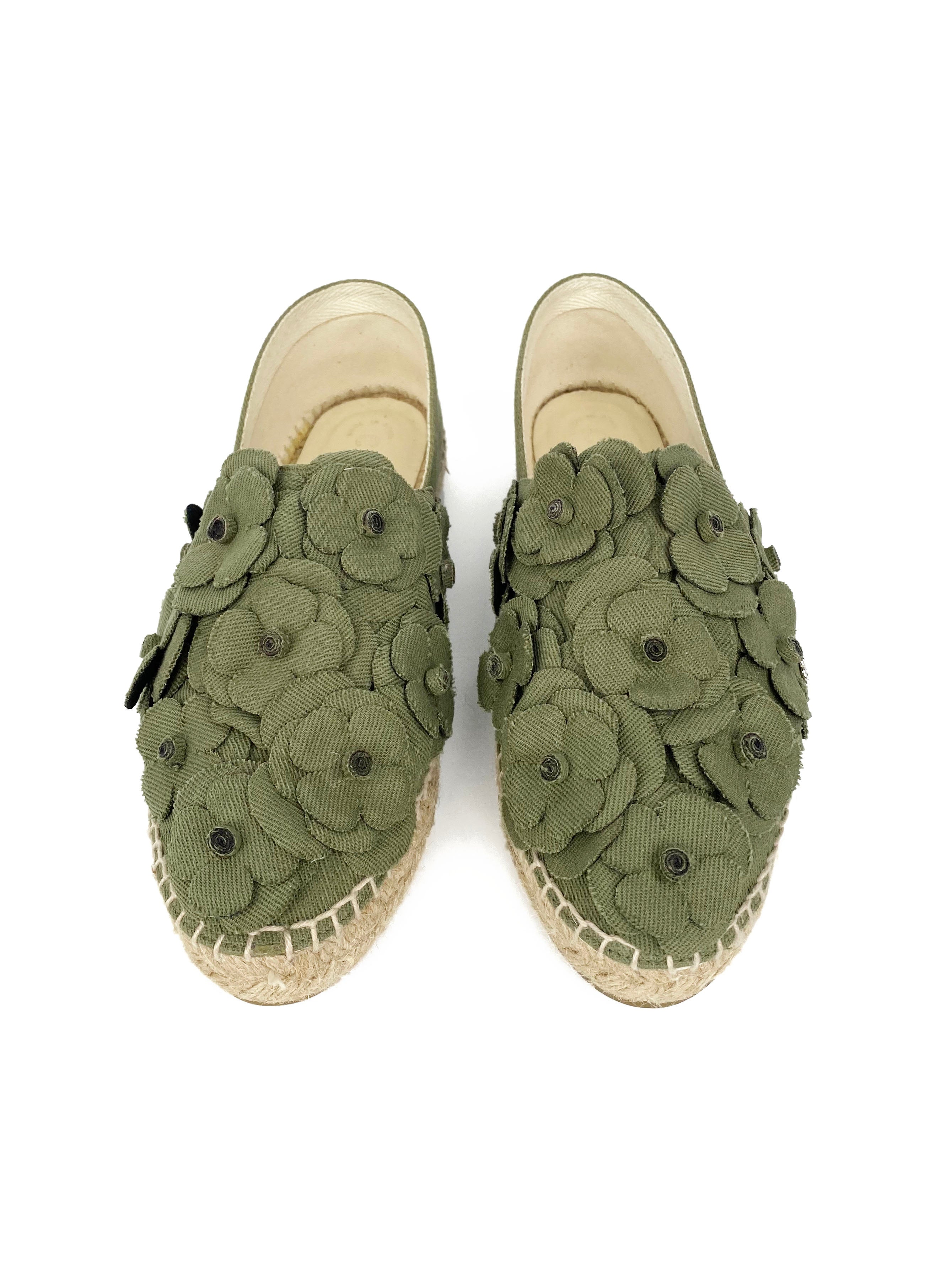 Chanel sales camellia espadrilles