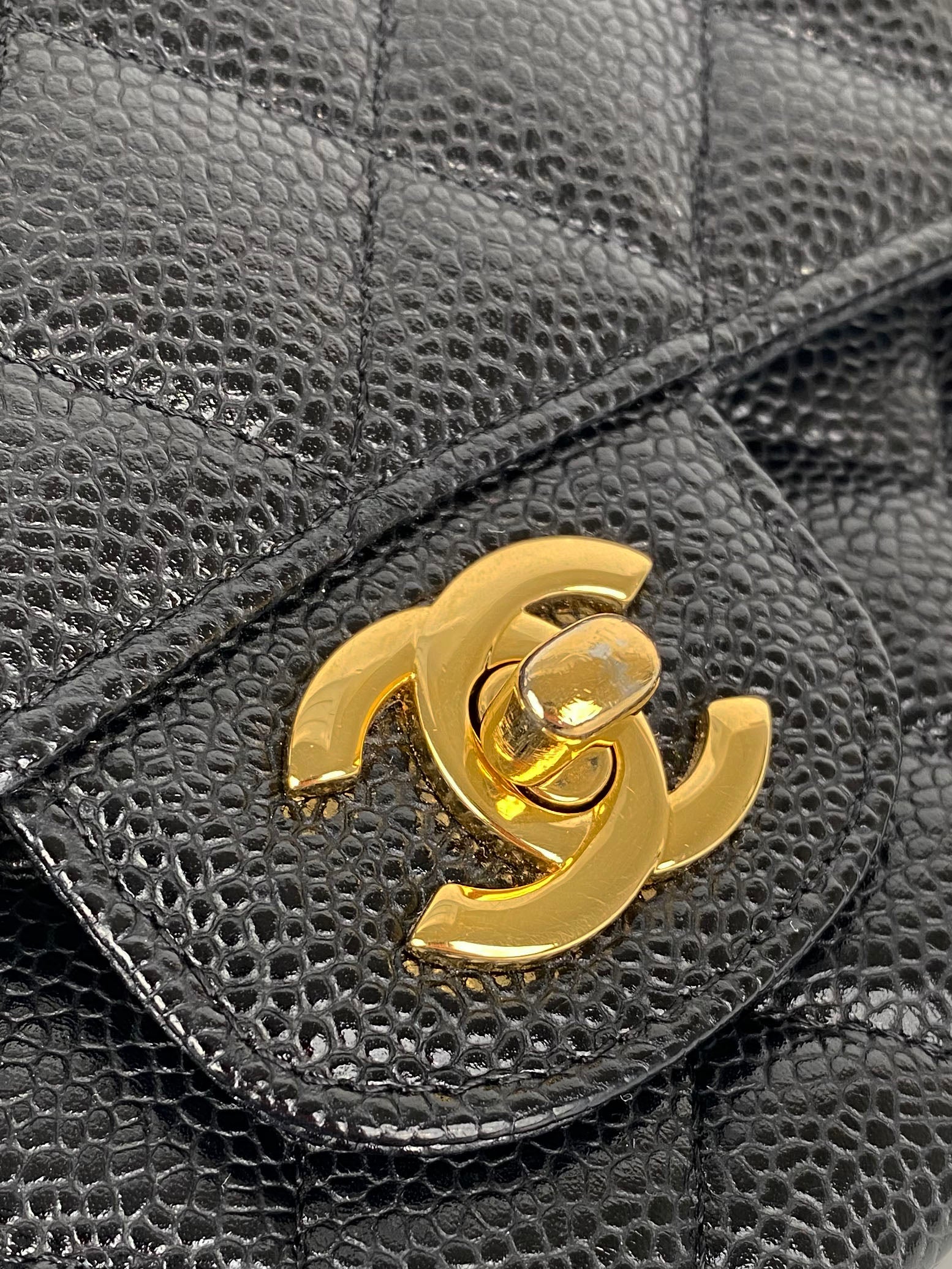Chanel Medium Black Caviar Classic Flap Bag GHW
