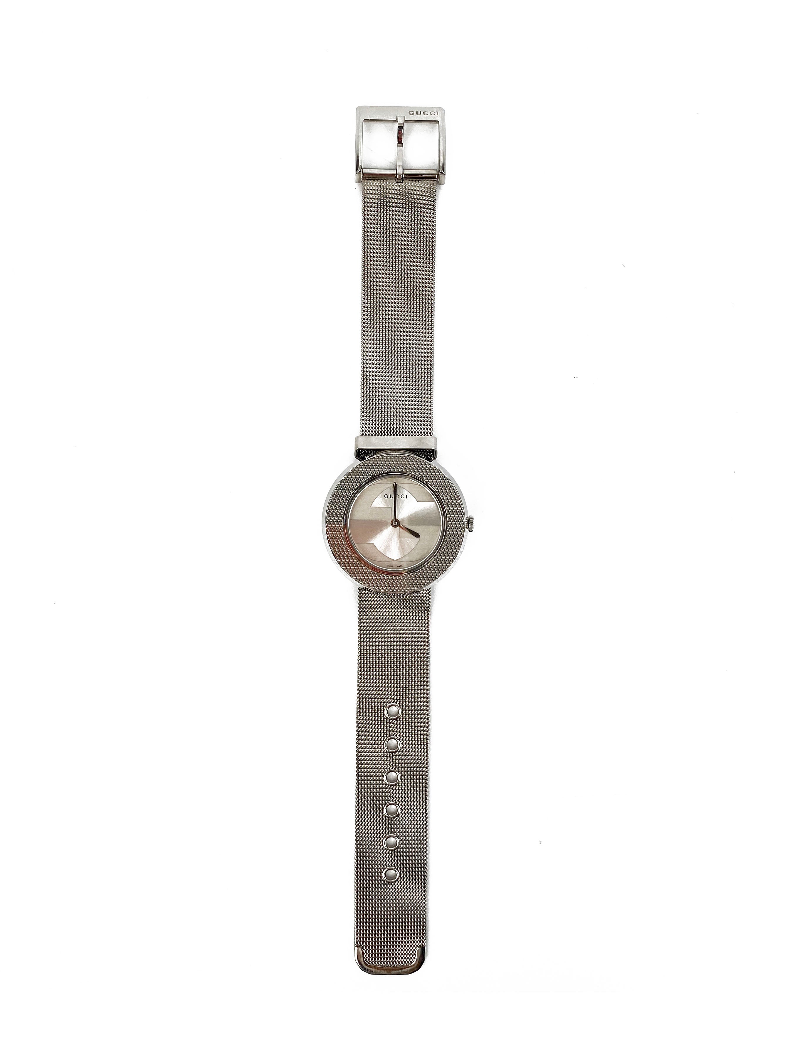 GucciStainlessSteelDoubleGFaceWatch-3.jpg