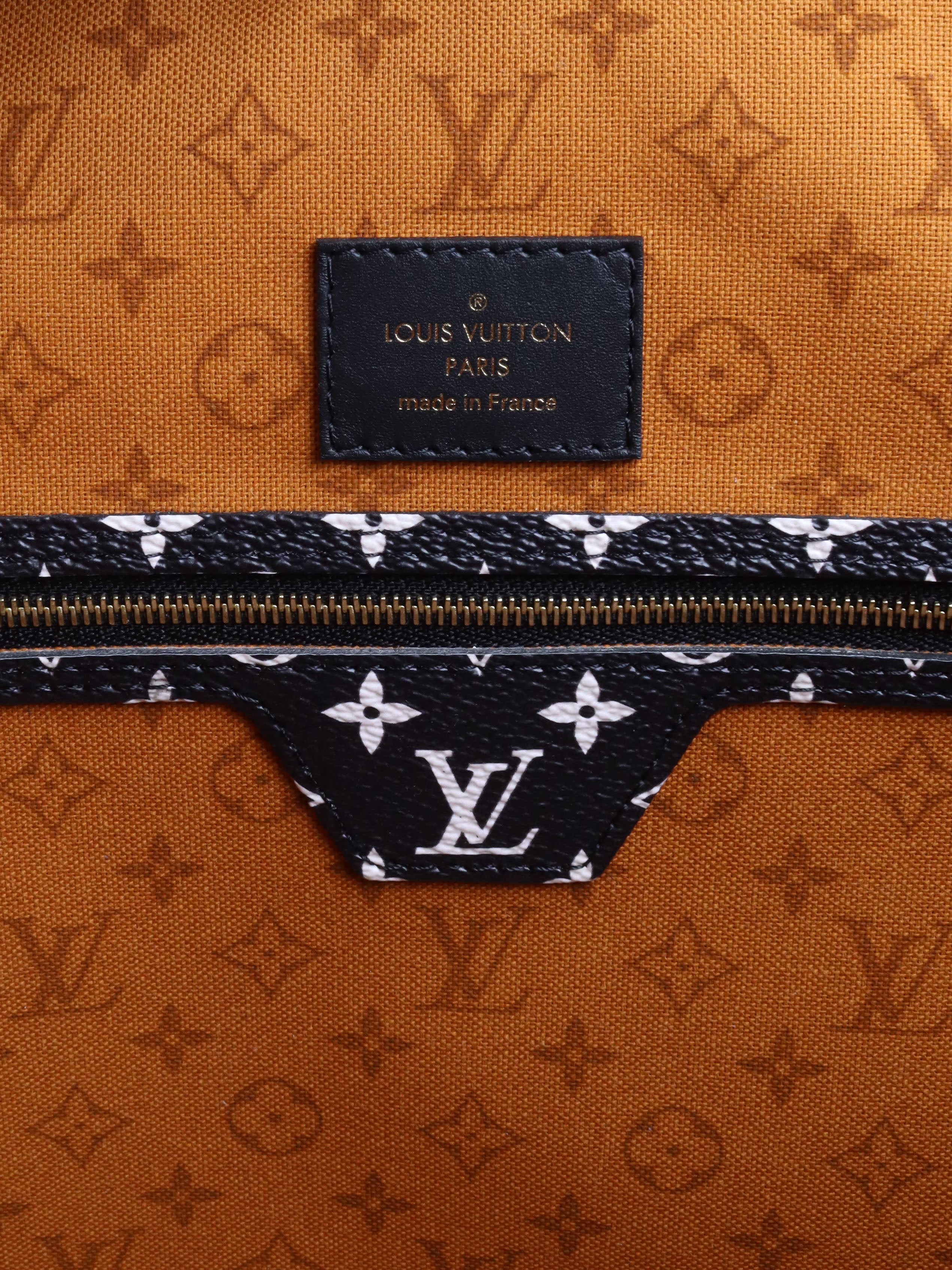 Louis Vuitton Crafty Neverfull MM Cream/Red