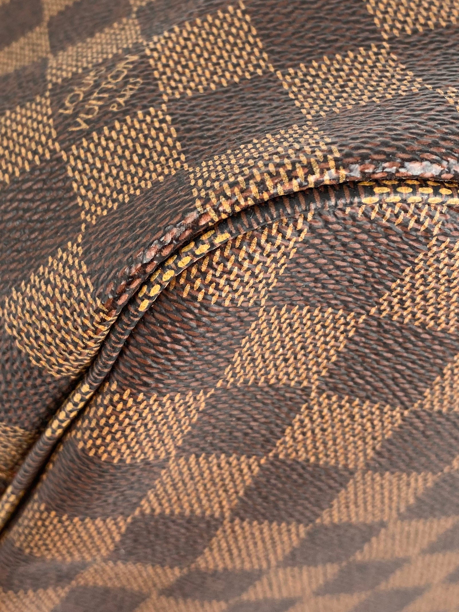 Louis Vuitton Damier Neverfull MM Bag