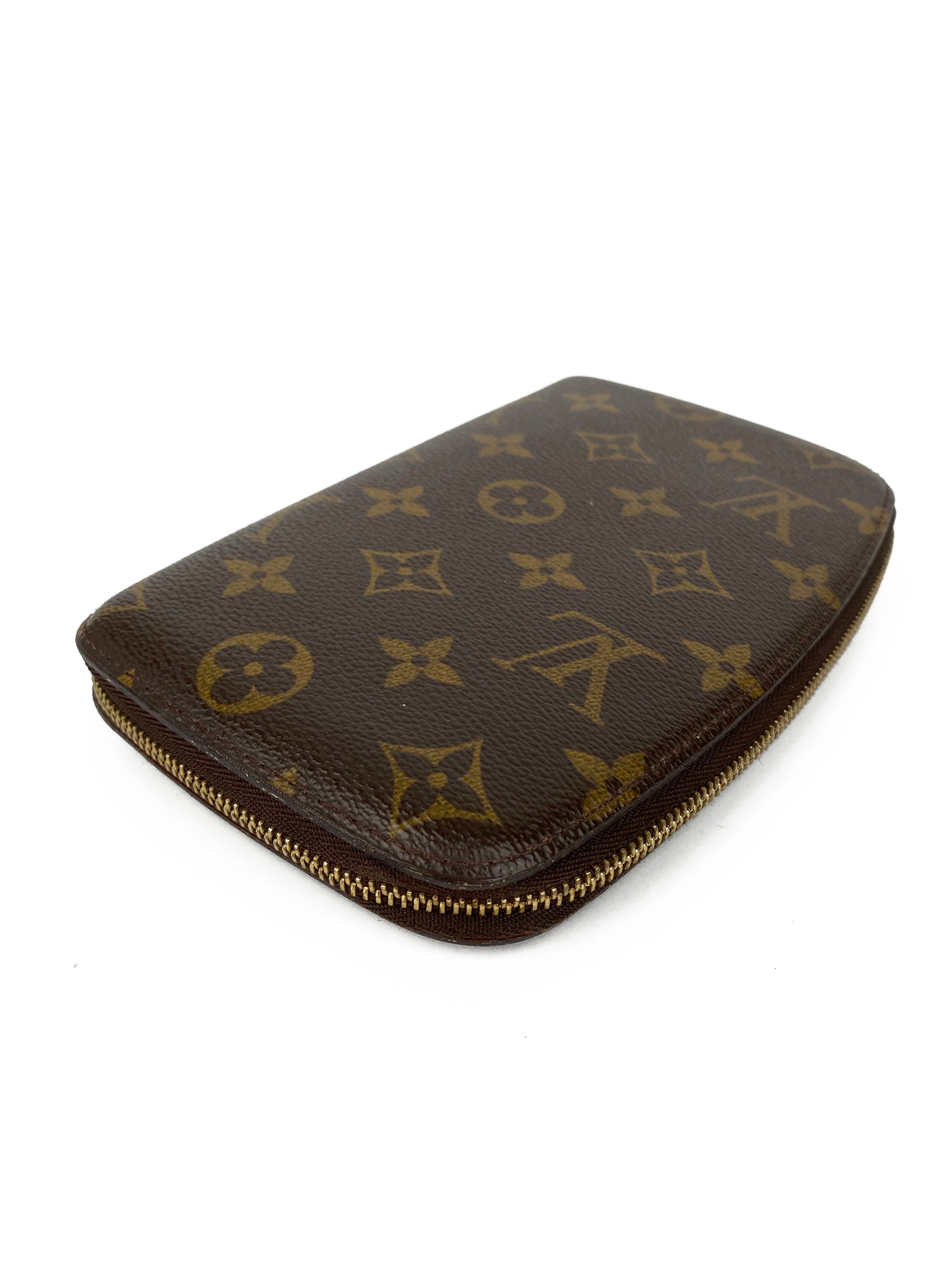 Louis Vuitton Monogram Agenda Wallet