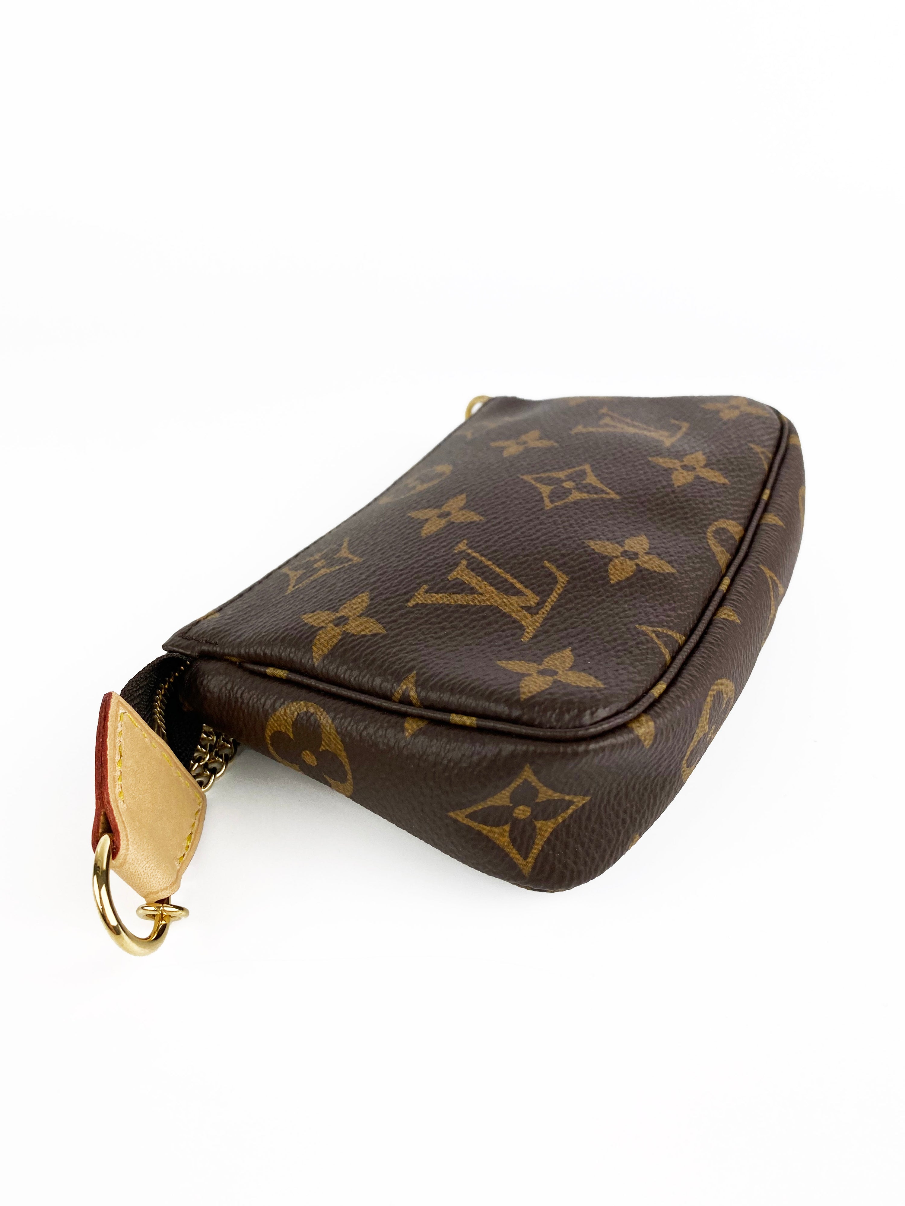 Louis Vuitton Monogram Mini Pochette Accessoires Bag