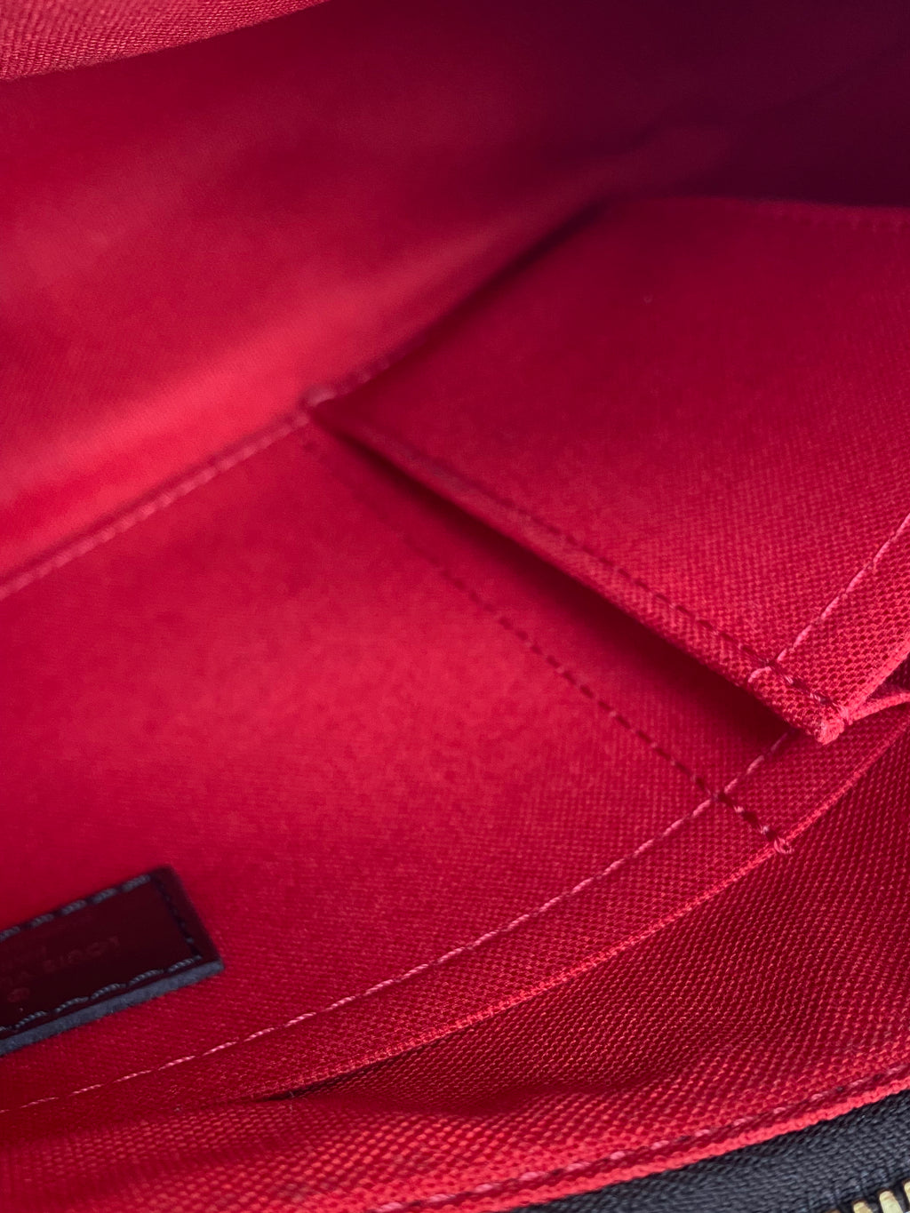 Louis Vuitton Thames Damier Ebene PM Bag