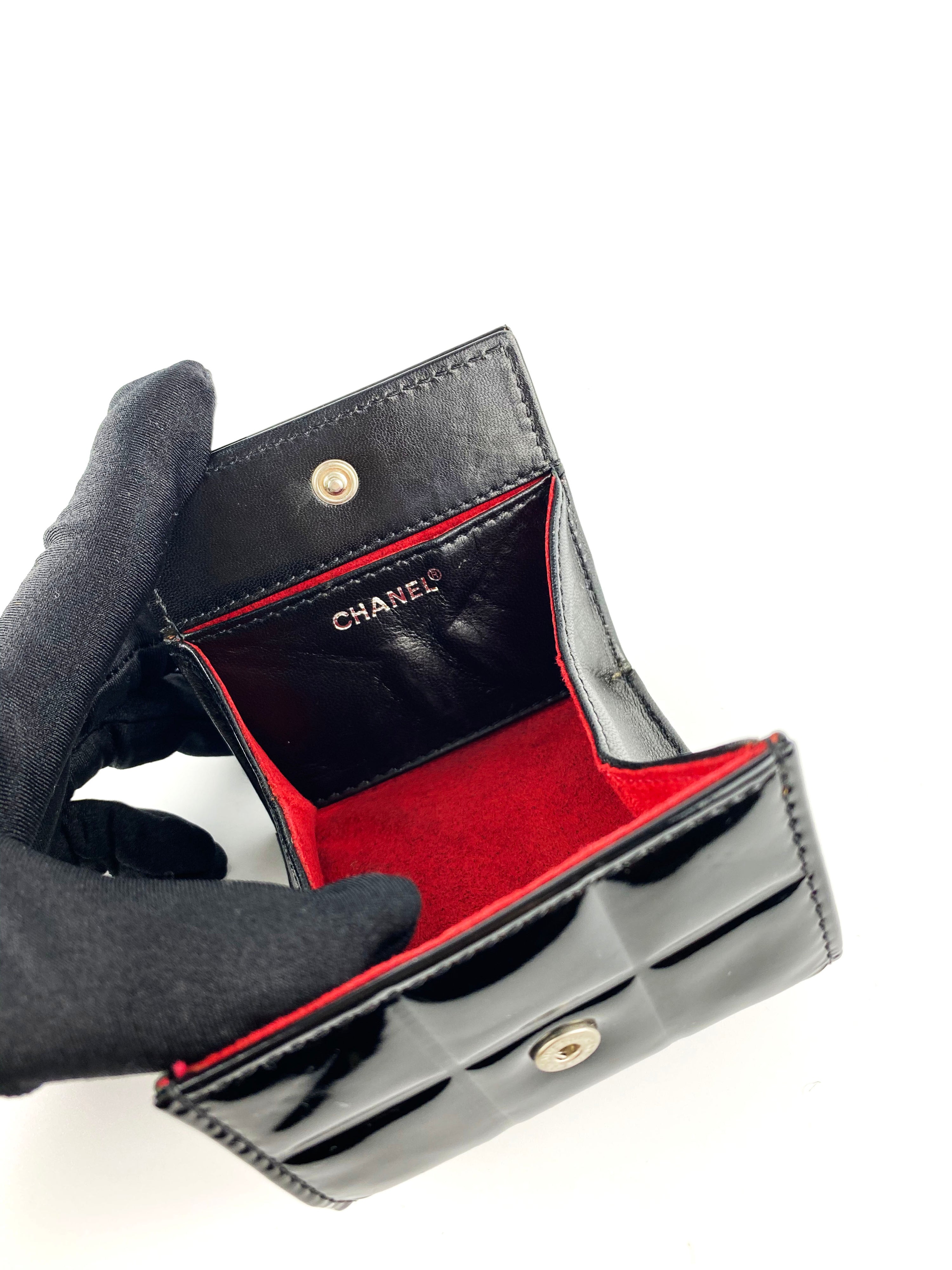 Chanel Black Patent Leather Coin Purse/Cardholder – Votre Luxe