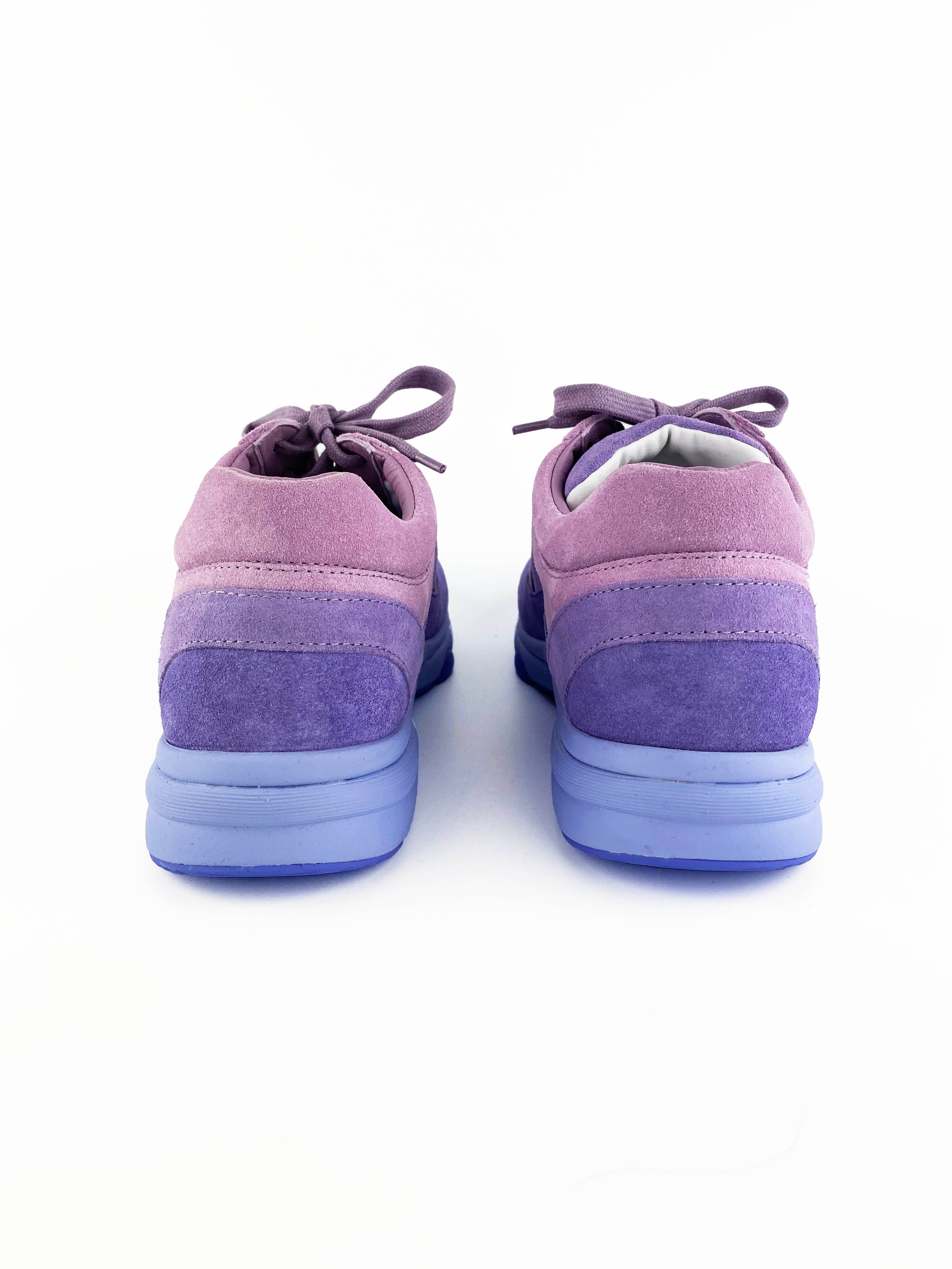 Chanel Purple Suede CC Sneakers 38 – Votre Luxe