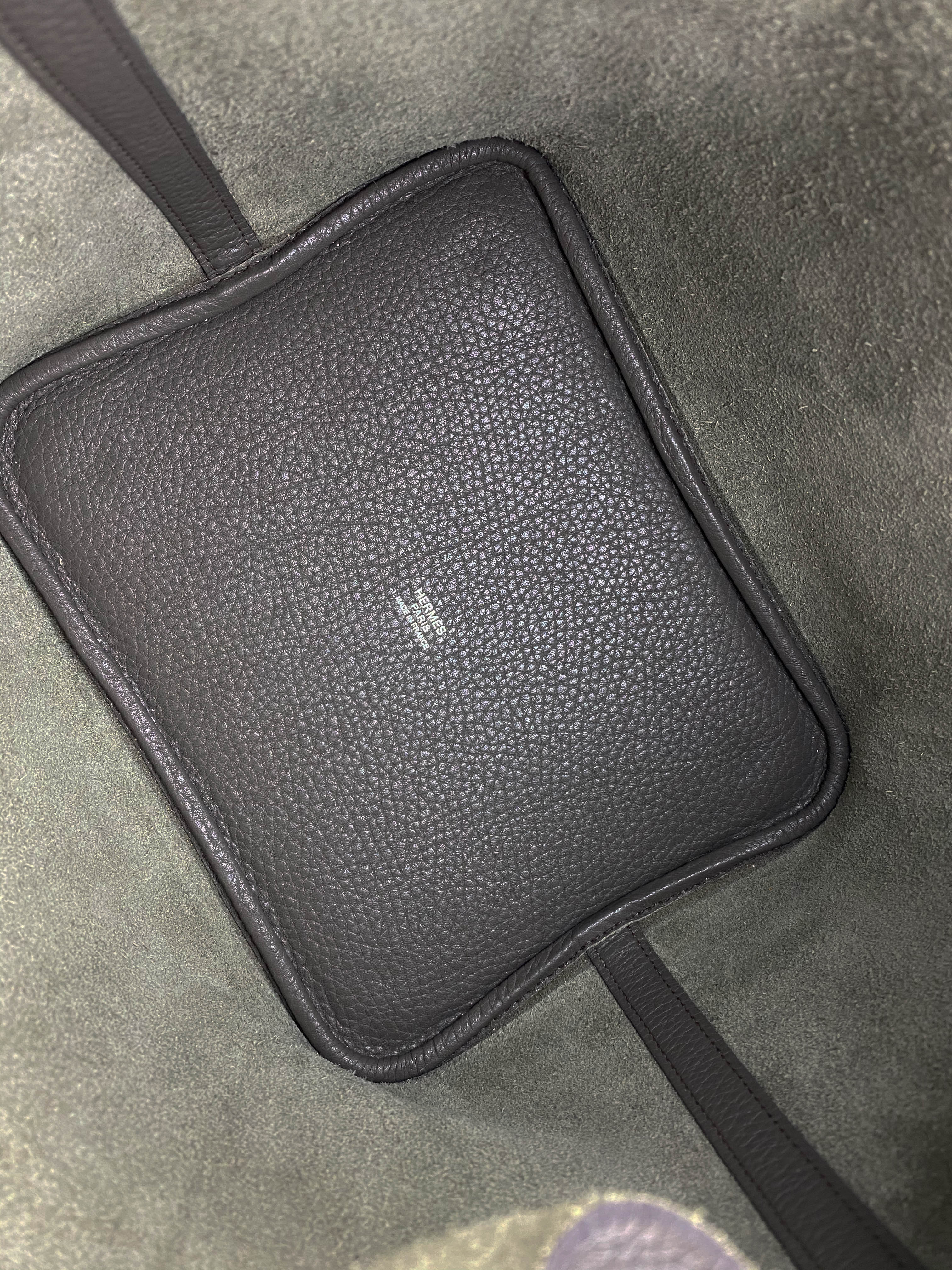 Hermes Etoupe Picotin 22 Bag