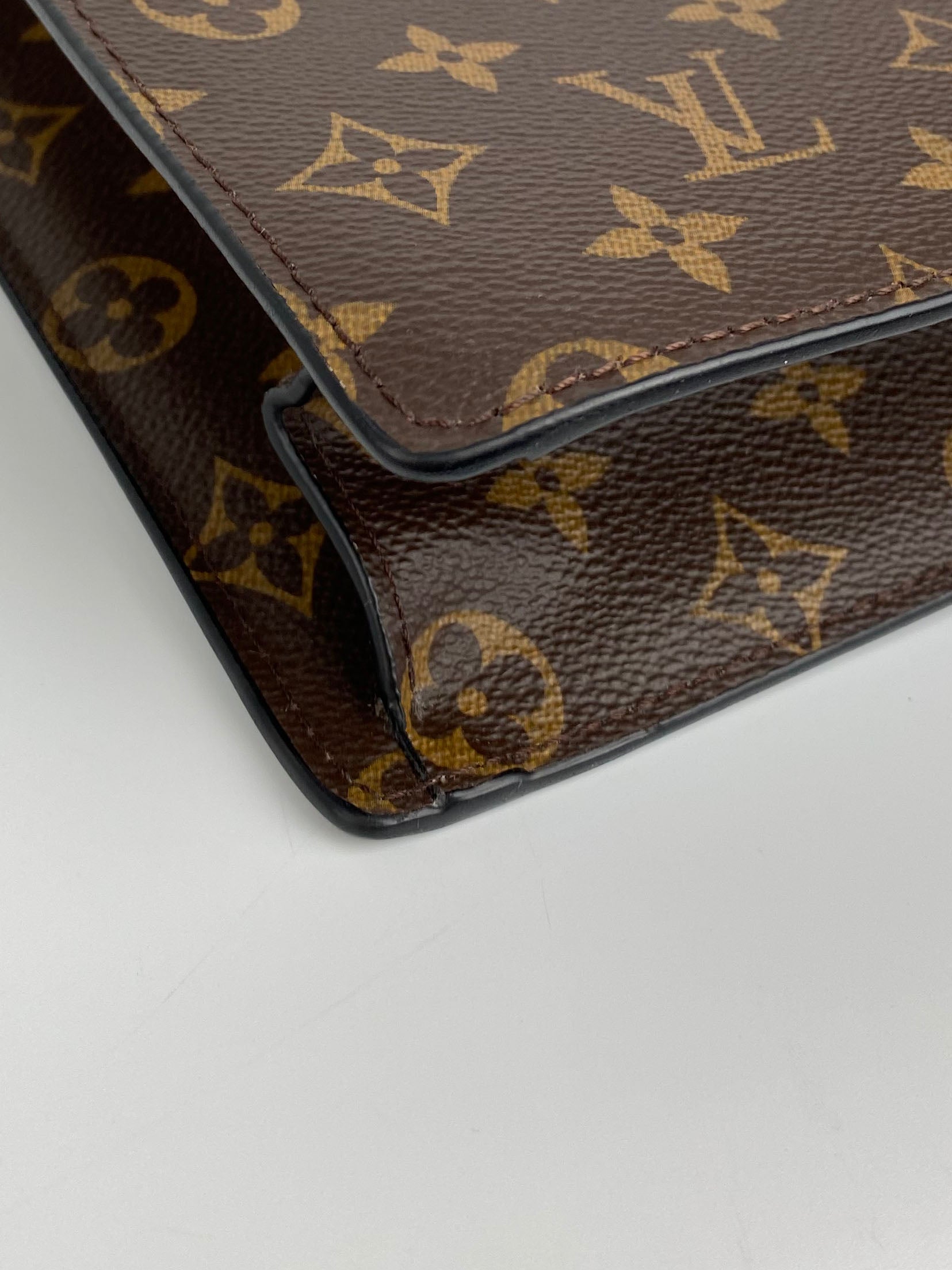 Louis vuitton folder bag hot sale